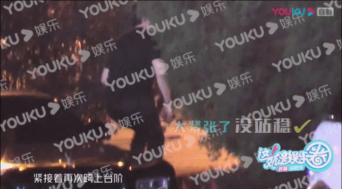 李云迪当街方便，胡歌拍戏就近解决，都是随地小便为啥双标？