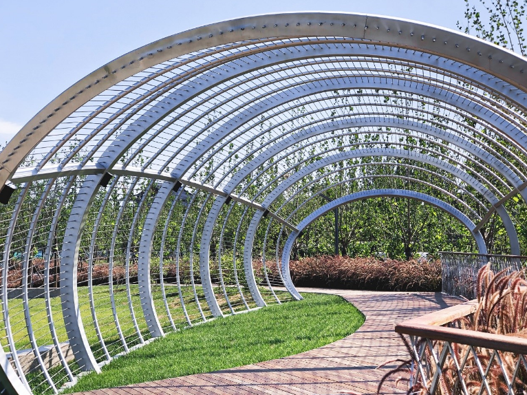 滑梯的含义 _飞翔号