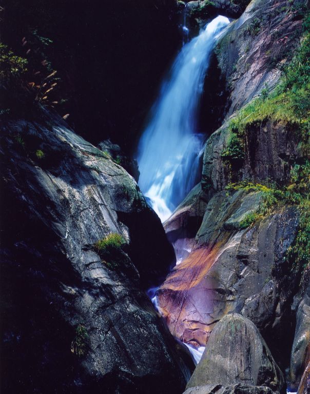 湖栖山归汤泉暖，野逸郴州