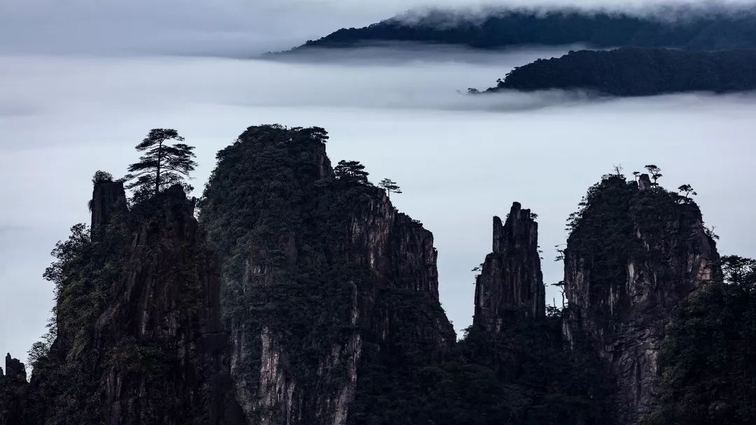 湖栖山归汤泉暖，野逸郴州