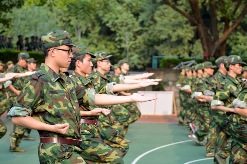今天，我们为什么要军训？