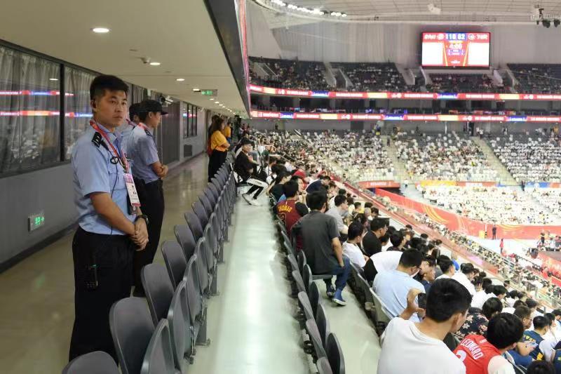 2019篮球世界杯上海(一个普通球迷近观男篮世界杯上海赛区比赛的“幸福感”：“想不到”的细节背后发生了啥)