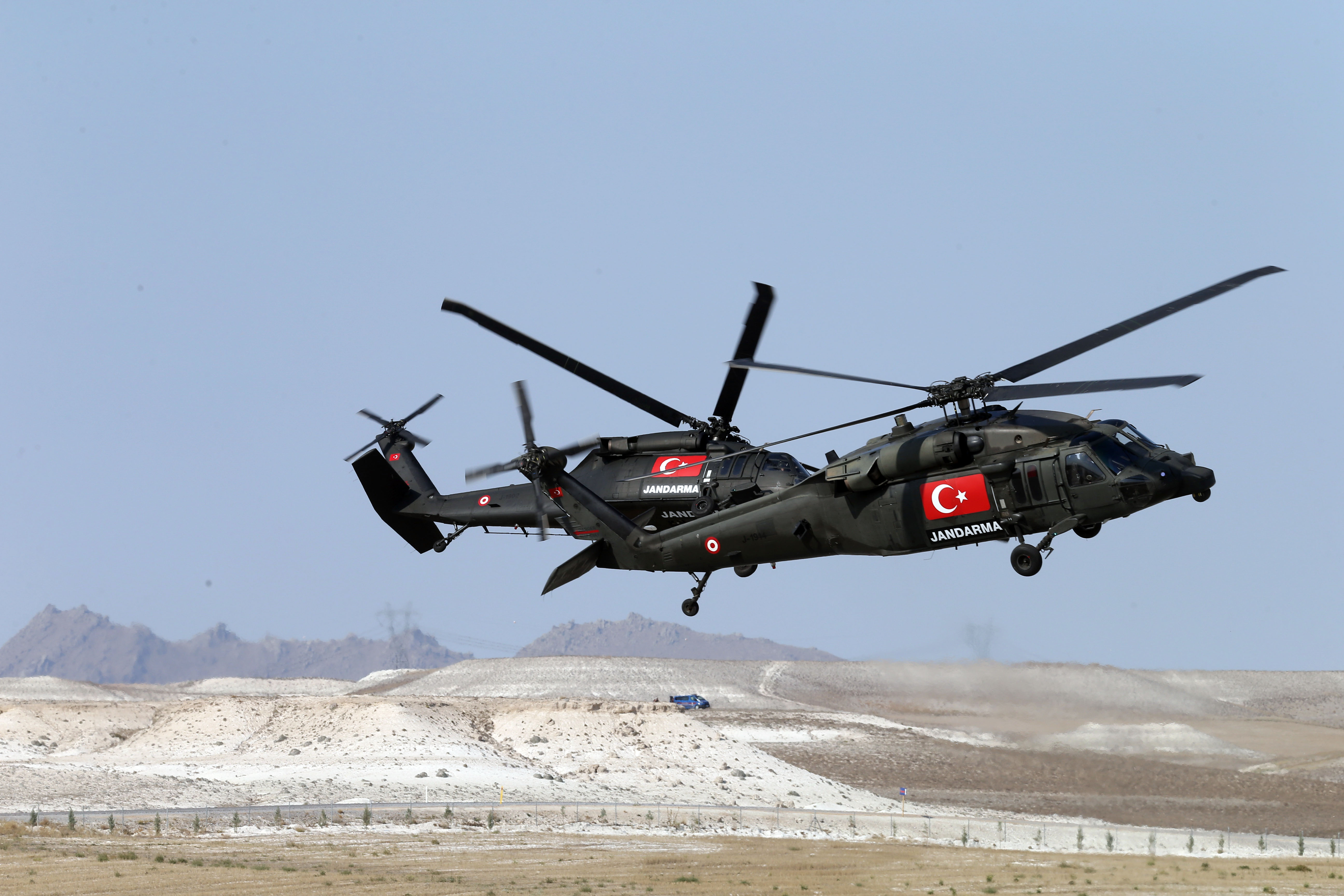 飞行表演高清视频_飞机飞行表演 - 阜阳汽车网