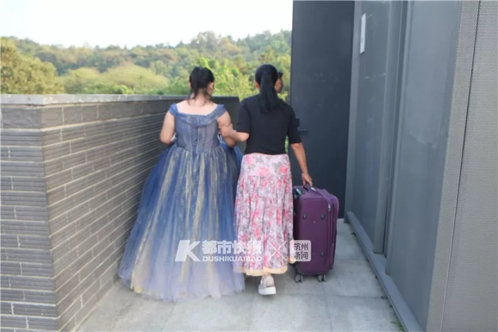 看哭！盲女孩专业课第一考进浙音最难考专业：生活以痛吻我，而我报之以歌