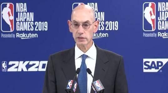 为什么nba到上海(NBA总裁肖华抵达上海怎么回事？11家中国品牌中止或暂停与NBA合作)