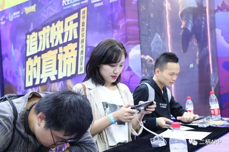 指尖上流动的成长岁月——《中国式家长》手游版评测