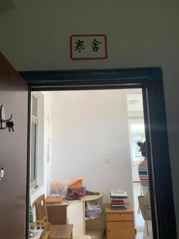 94岁抗战老兵去世，遗产惊人！生前出了名“抠门”