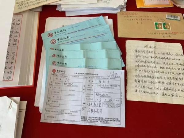 94岁抗战老兵去世，遗产惊人！生前出了名“抠门”