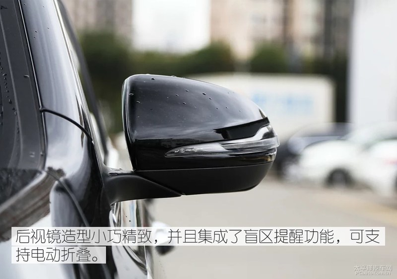 北京奔驰GLB正式上市 售31.48-35.48万元