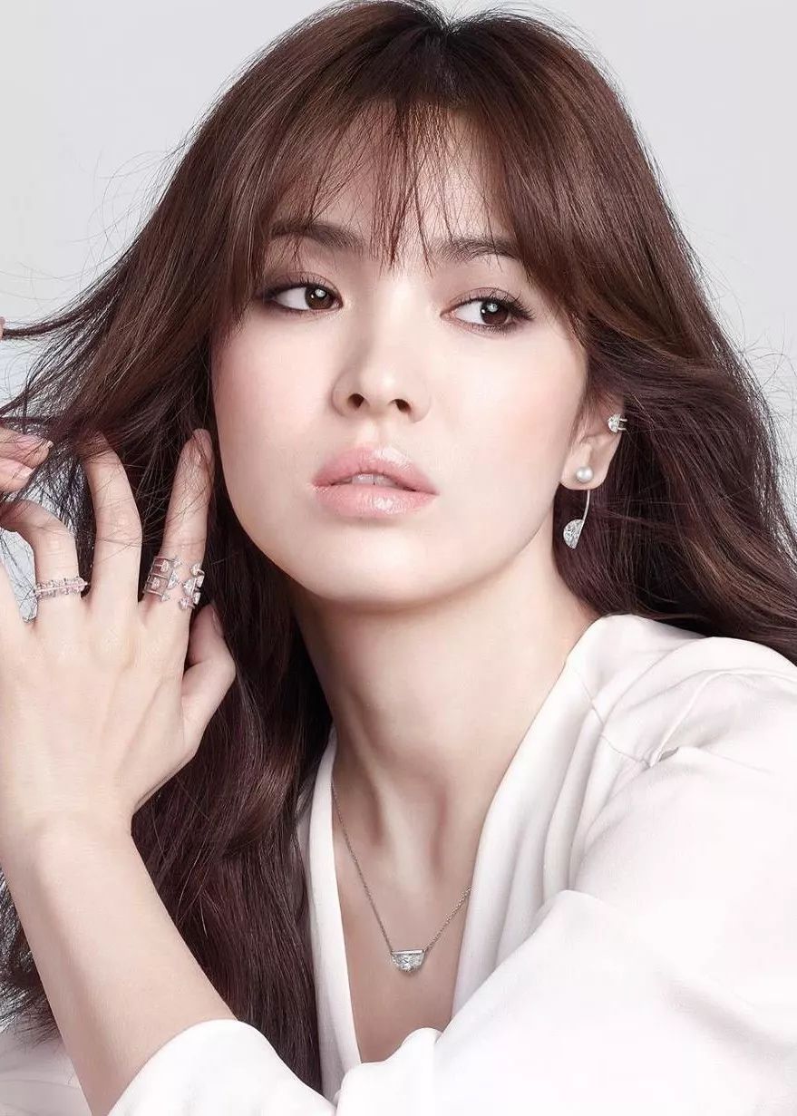 太“上头”了！梳一梳轻松染发，10分钟完美上色，再也不用找Tony老师