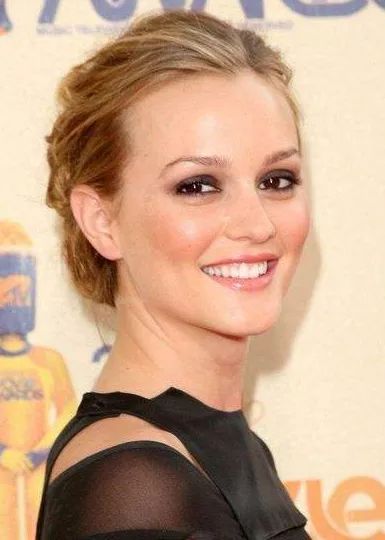 太“上头”了！梳一梳轻松染发，10分钟完美上色，再也不用找Tony老师