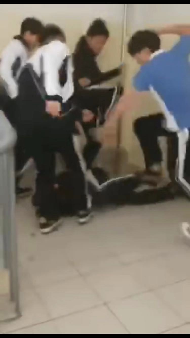 莲花中学2017高考（深圳男学生群殴同学视频获证实）