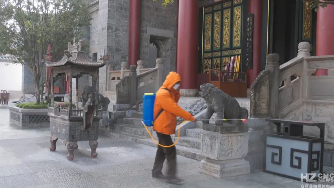 赚小钱钱已迫在眉睫……曲靖人准备出门了