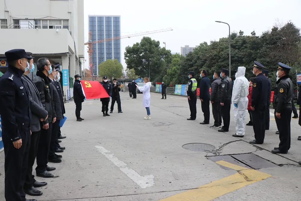 汽车北站疫情检查站临时党支部成立！筑严“外防输入”第一道防线
