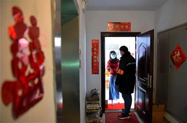 女职工可以请假居家带娃吗？用人单位不得无故拒绝请假