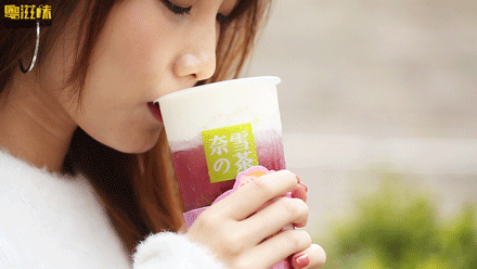 奈雪X张大奕「霸气葡萄」萄气回归！第①次第二杯半价