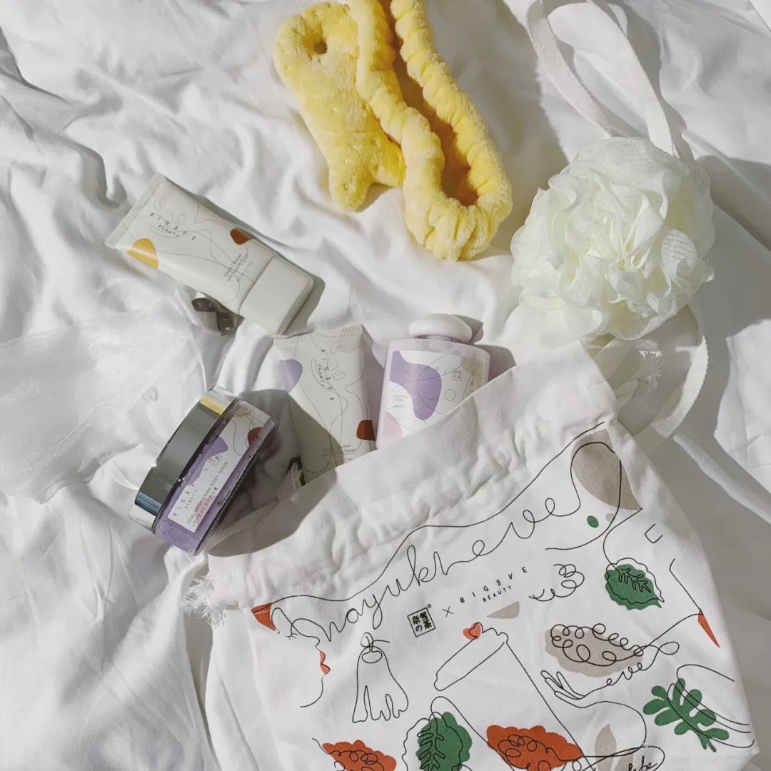 奈雪X张大奕「霸气葡萄」萄气回归！第①次第二杯半价