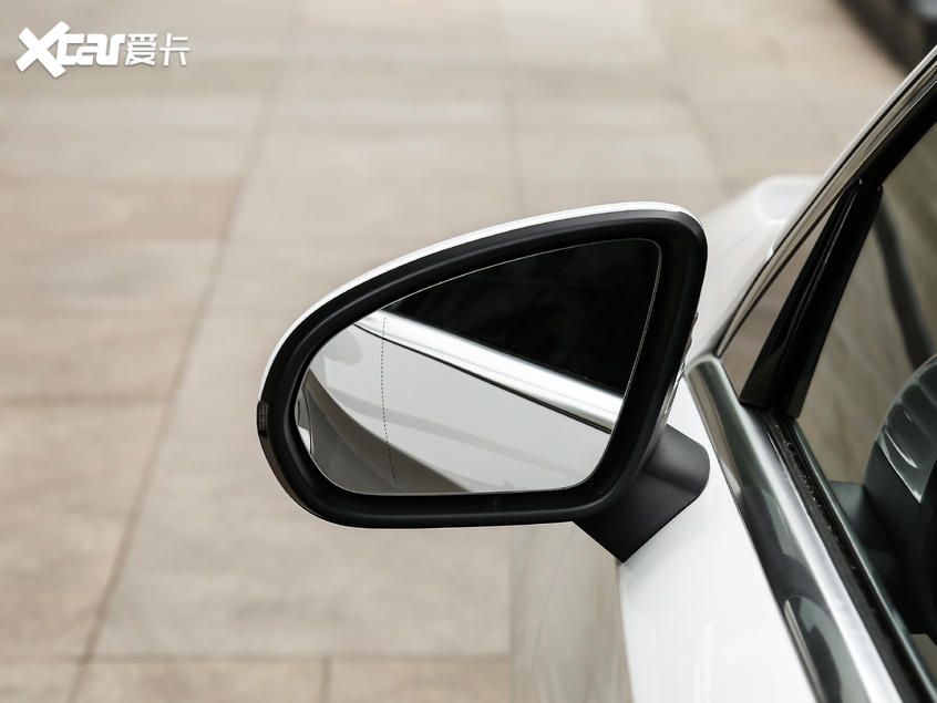 最便宜的奔驰！解读低配车奔驰A 180 L，值不值得买？