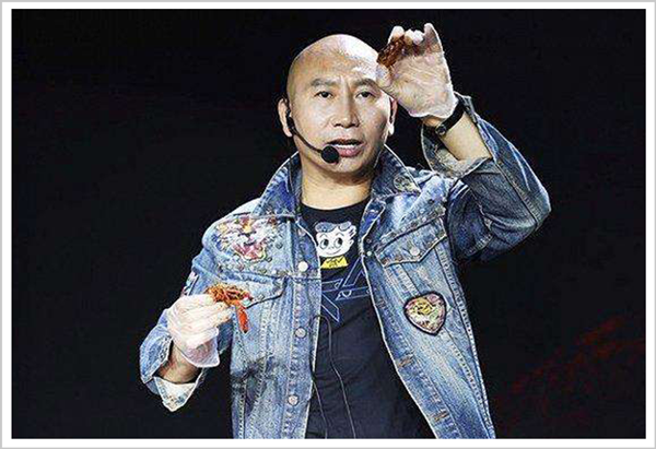 “鸭王”暗战，周黑鸭到底被谁“黑”了？