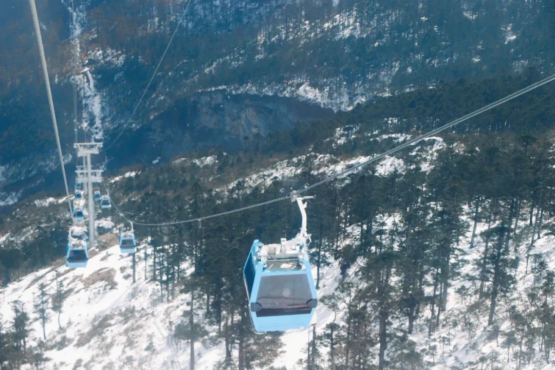 待山河无恙，人间皆安，我在玉龙雪山，等你