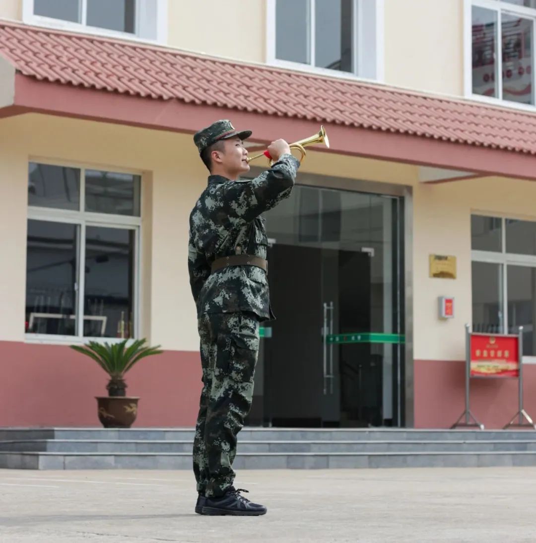洪刚刚:回望我军历史,早在八一南昌起义时我们就有了专门的司号兵