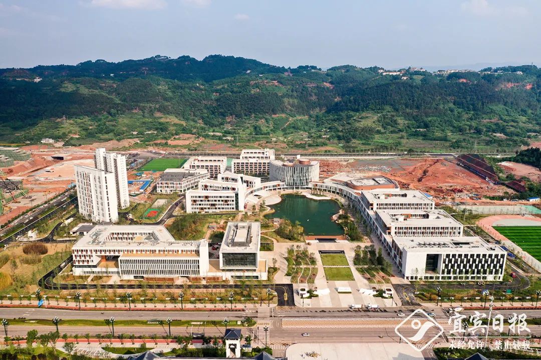 最新进展！四川外国语大学成都学院宜宾校区修成这样了
