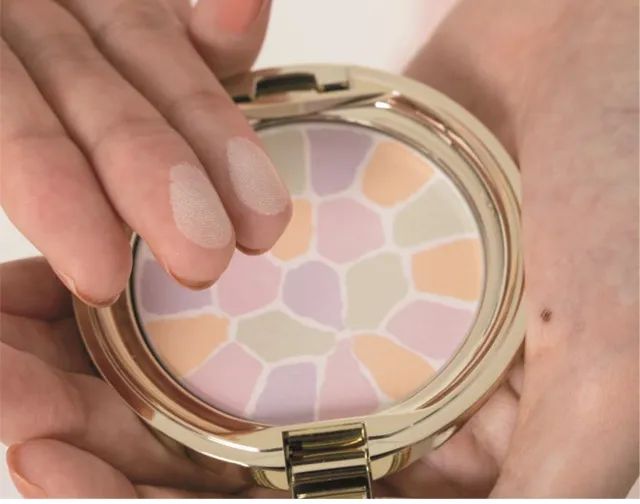 澳尔滨旗下e大饼美哭了~30周年限定惊艳全场！这颜值谁能顶得住......