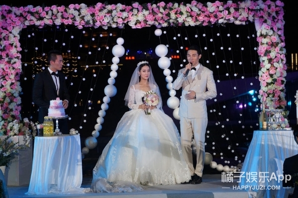 现实版紫霞仙子？白冰疑受情伤崩溃大哭，昔日甜蜜承诺太“虚”了