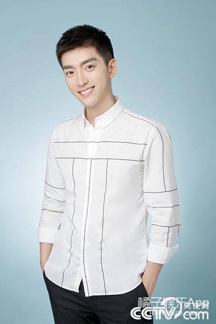 能说会道的哥哥了解下！高学历男神主持撞脸陈晓玄彬，该pick谁？