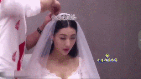 现实版紫霞仙子？白冰疑受情伤崩溃大哭，昔日甜蜜承诺太“虚”了