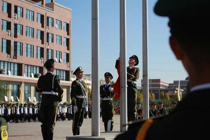 霸气超燃！山东力明科技职业学院新生军训成果汇报