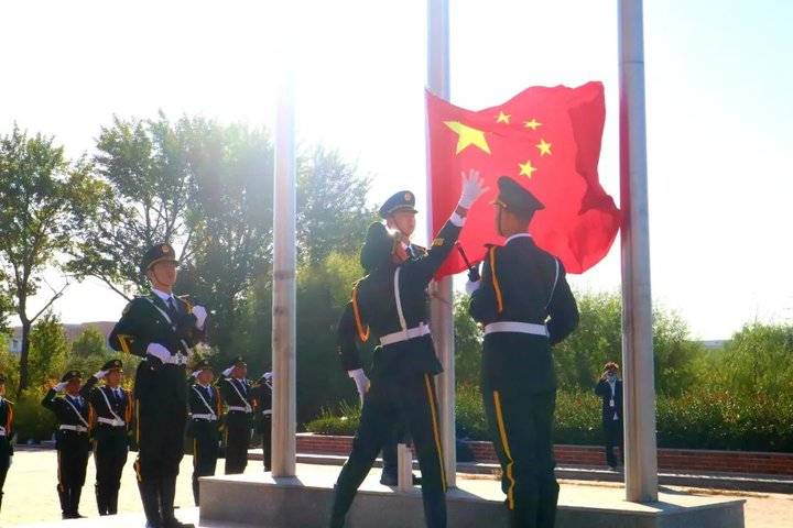 霸气超燃！山东力明科技职业学院新生军训成果汇报