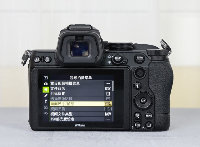 尼康Z5加F1.8大光圈鏡頭 教你如何拍網(wǎng)紅打卡照