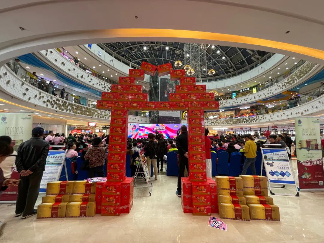 「江阴」秋风红叶中，舞动盛世江景