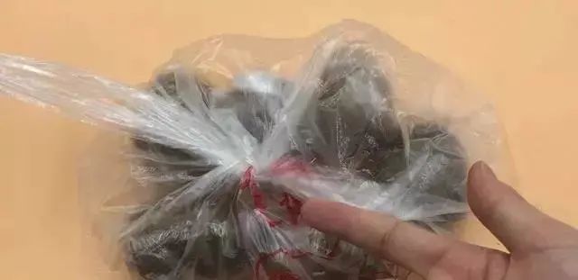 猕猴桃上插一根牙签太厉害了，吃了20多年才知道，学会受用