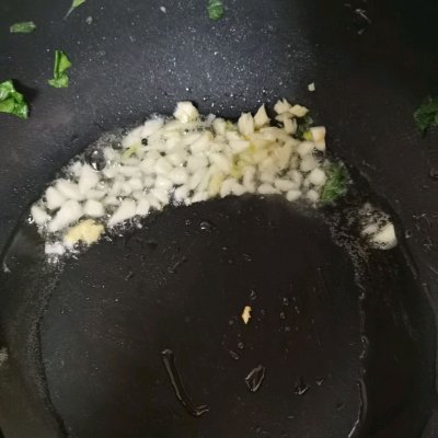 茼蒿炒雞蛋,茼蒿炒雞蛋的家常做法