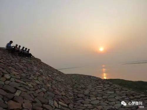 李固国｜晚霞