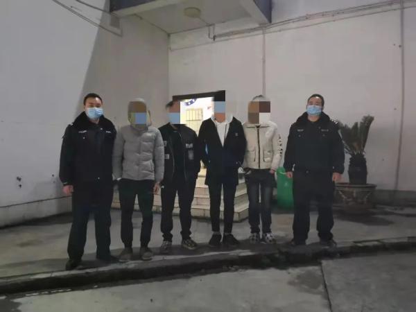 打架成本,打架成本警示牌高清