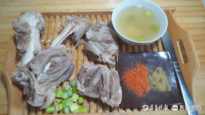 拔丝奶豆腐,拔丝奶豆腐的做法