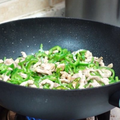 大辣椒炒肉的做法,大辣椒炒肉的做法步驟