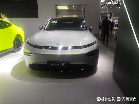 壹点探展丨豪车云集！各大豪车品牌齐亮相，记者提前带你看豪车