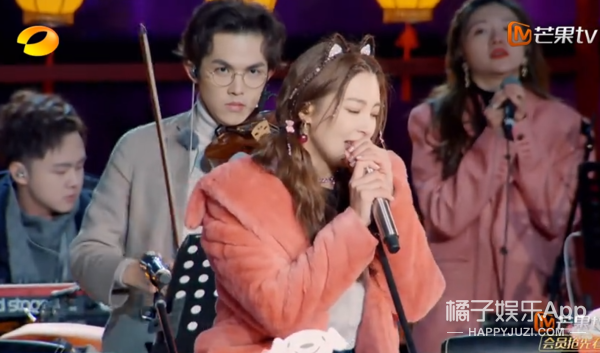 这是最差的一届狗仔？重新定义千万顶流霸榜热搜，找个厂子上班吧