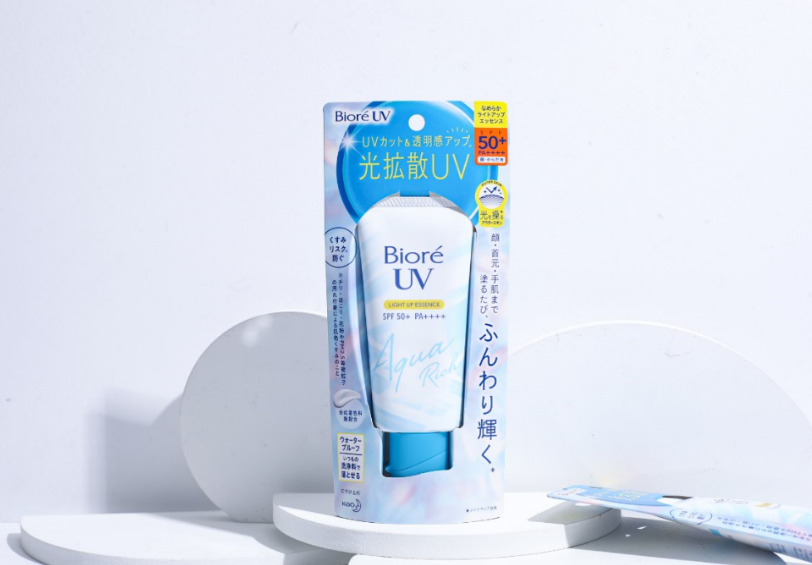 碧柔新版水感防晒，一抹拥有磨皮水光肌，不怕晒黑