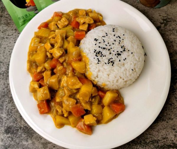 咖喱雞肉飯的做法,咖喱雞肉飯的做法步驟
