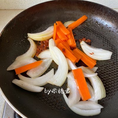 芹菜香干炒肉,芹菜香干炒肉的做法