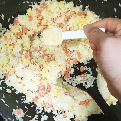 怎样做蛋炒饭（9个步骤学简单易做蛋炒饭）