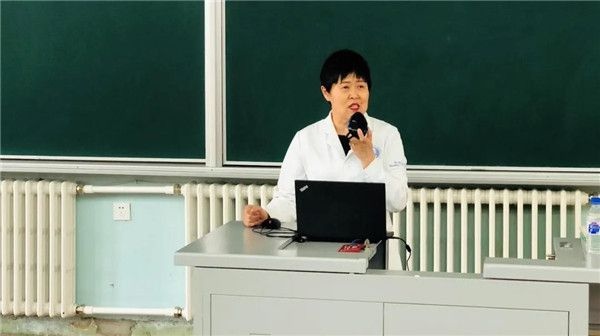 三全育人｜从管理视角看教案设计——吉林大学白求恩第一临床医学院召开教案设计研讨会