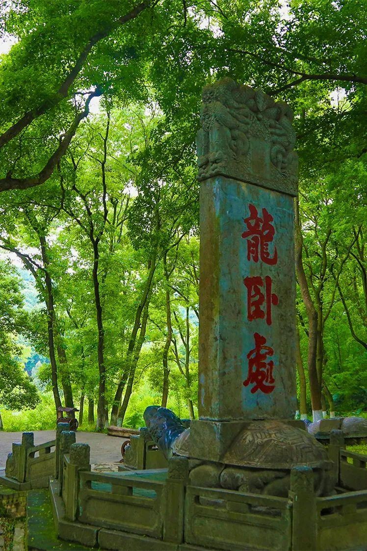 武汉周边旅游年卡景点(武汉周边适合老年人旅游的地方)