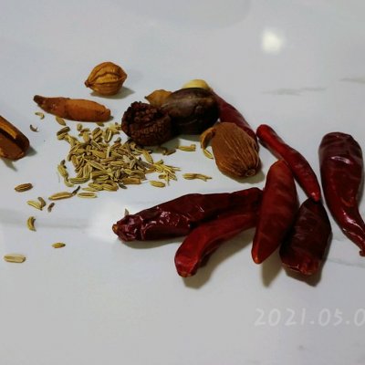 牛肝怎么做好吃（香辣豆酱卤牛肝的经典做法）