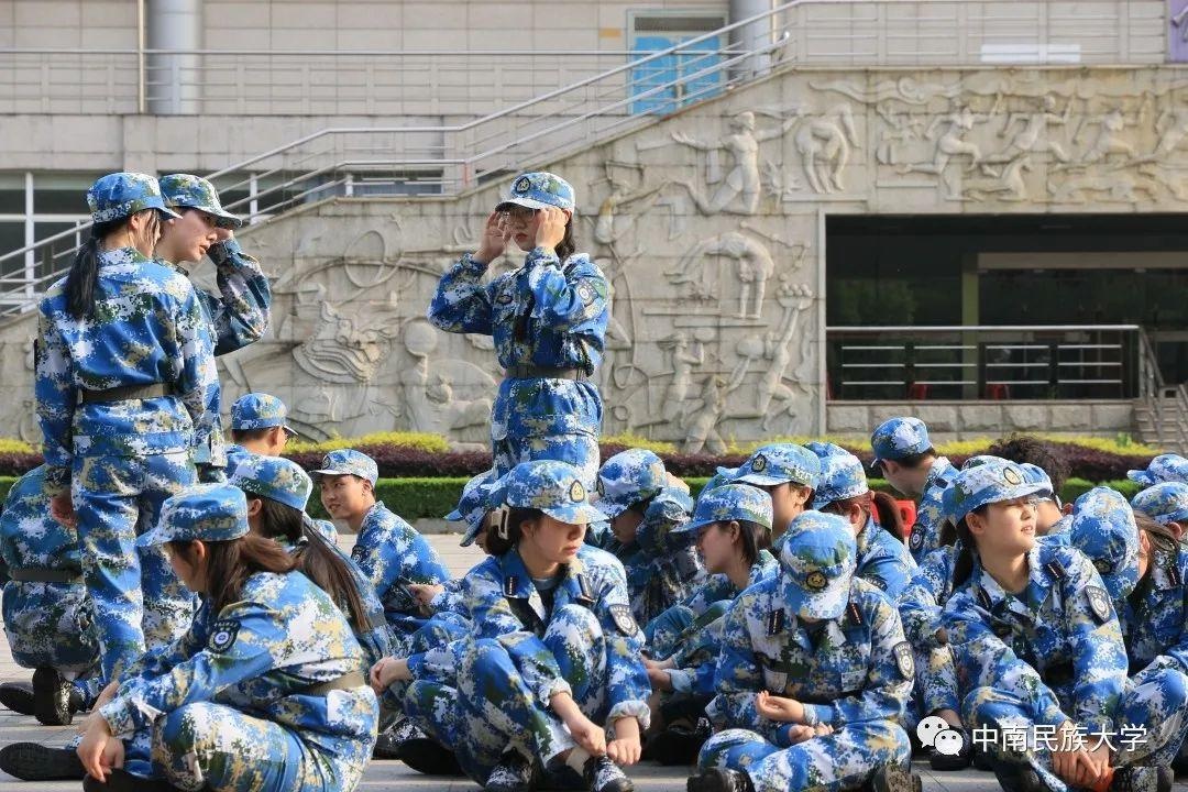 军训结束时间是5月8日(军训纪实第一章 | 五月的帅气，来自2020级民大人的军训大片)